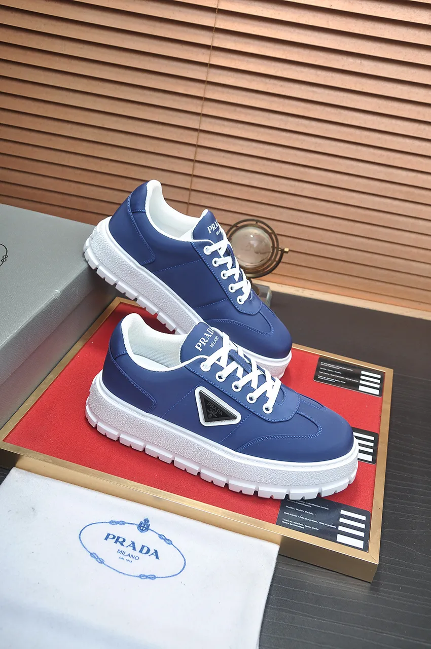 Men's shoes 💰580💶 [PRADA] Top original items, new seasonal styles, high-quality original items, top-grade high-mercerized cowhide combined with original breathable fabric + imported glue, imported stretch fabric inside with original cowhide feet, original thick outsole! Quality guaranteed! Code 38-45 (45 customized)